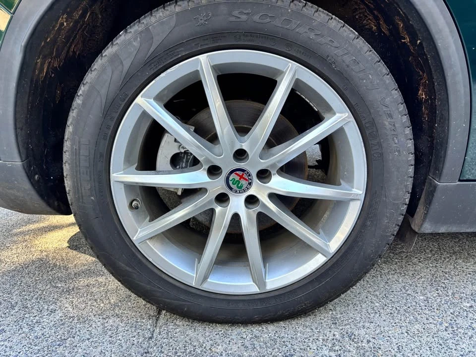 2019 Alfa Romeo Stelvio - Image 9 of 18