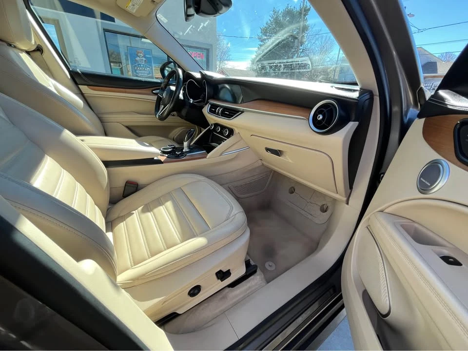 2019 Alfa Romeo Stelvio - Image 10 of 19