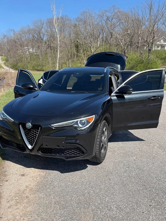 2019 Alfa Romeo Stelvio - Image 2 of 11