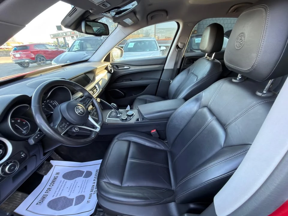 2019 Alfa Romeo Stelvio - Image 13 of 18