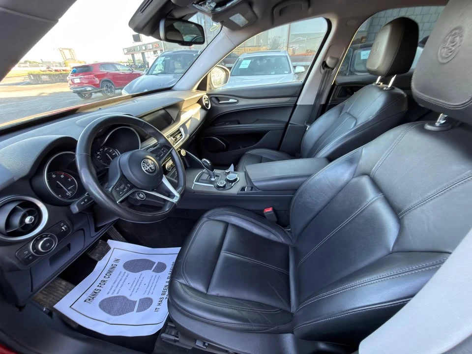 2019 Alfa Romeo Stelvio - Image 12 of 18