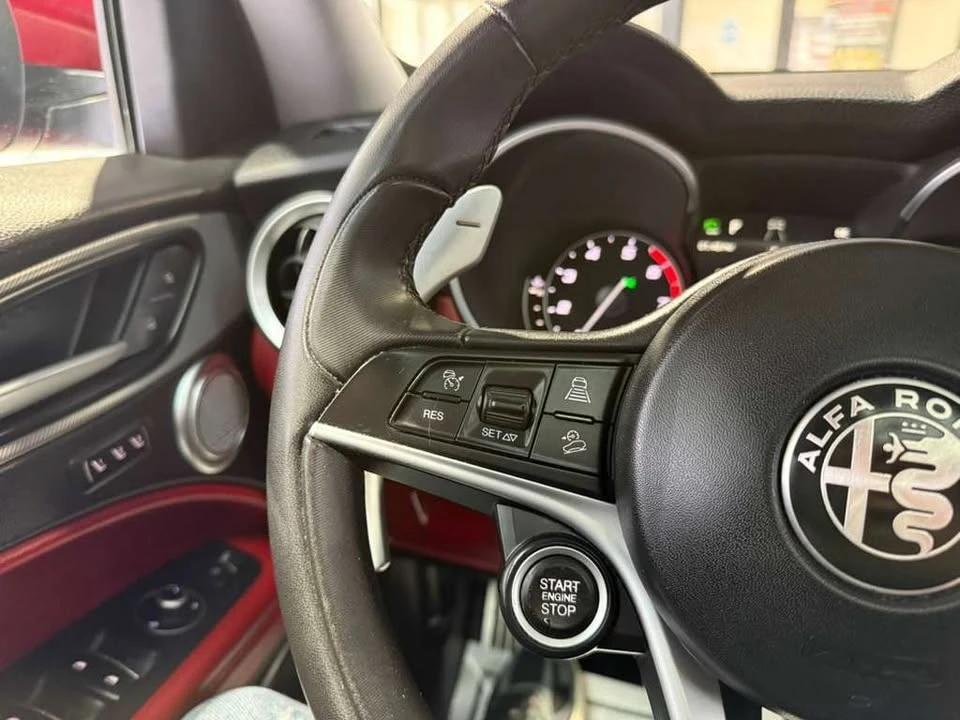 2019 Alfa Romeo Stelvio - Image 13 of 20