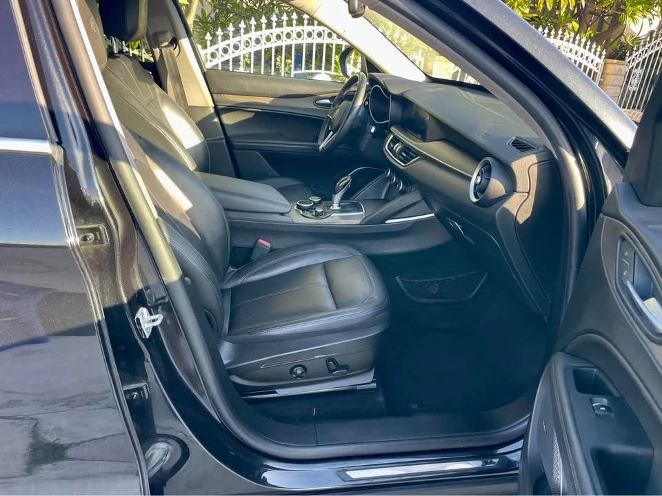 2019 Alfa Romeo Stelvio - Image 10 of 12