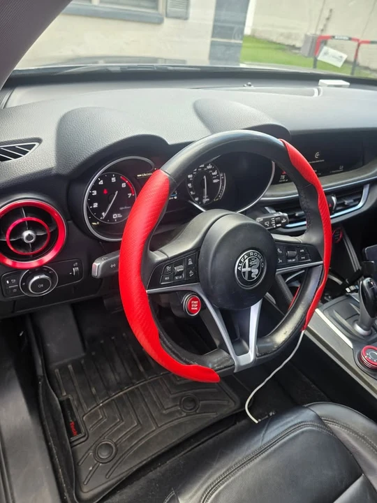 2019 Alfa Romeo Stelvio - Image 6 of 7