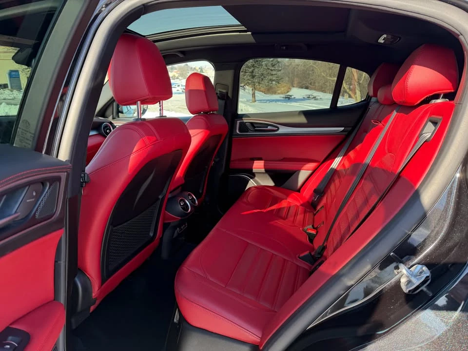2019 Alfa Romeo Stelvio - Image 14 of 19