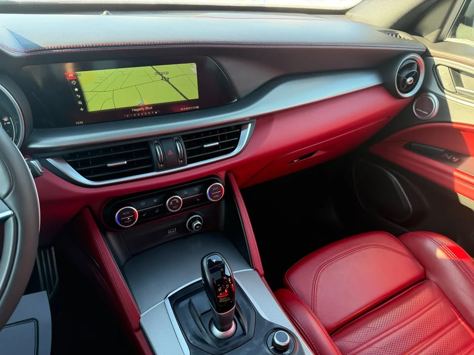 2019 Alfa Romeo Stelvio - Image 10 of 19