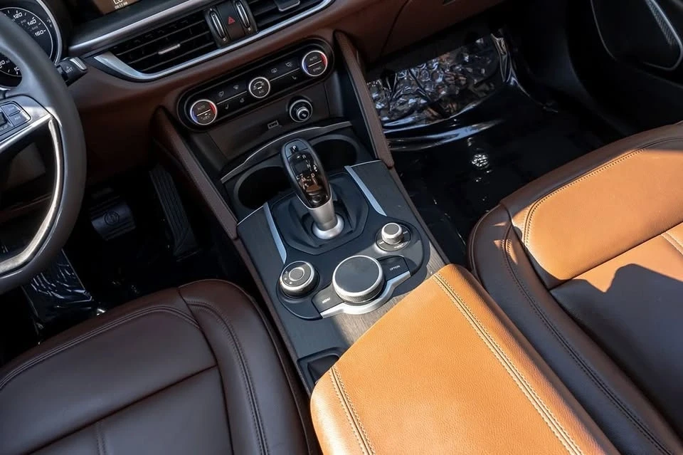 2019 Alfa Romeo Stelvio - Image 10 of 15