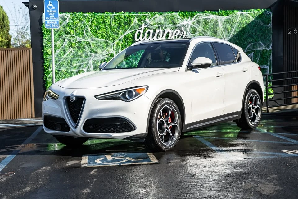 2019 Alfa Romeo Stelvio - Image 15 of 15