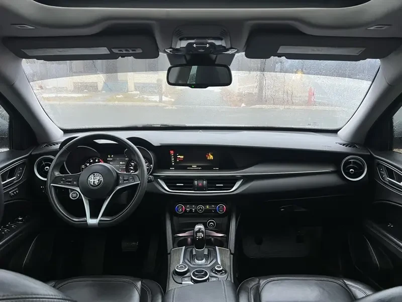 2019 Alfa Romeo Stelvio - Image 15 of 19