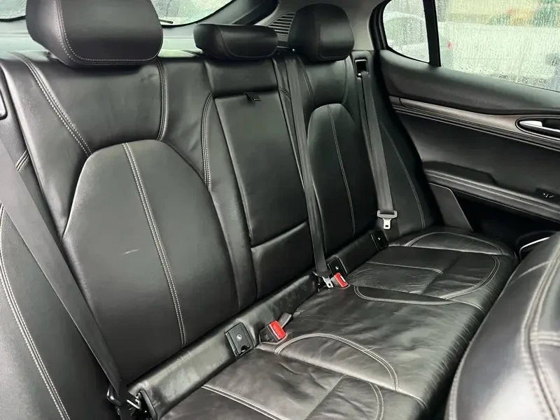 2019 Alfa Romeo Stelvio - Image 14 of 19