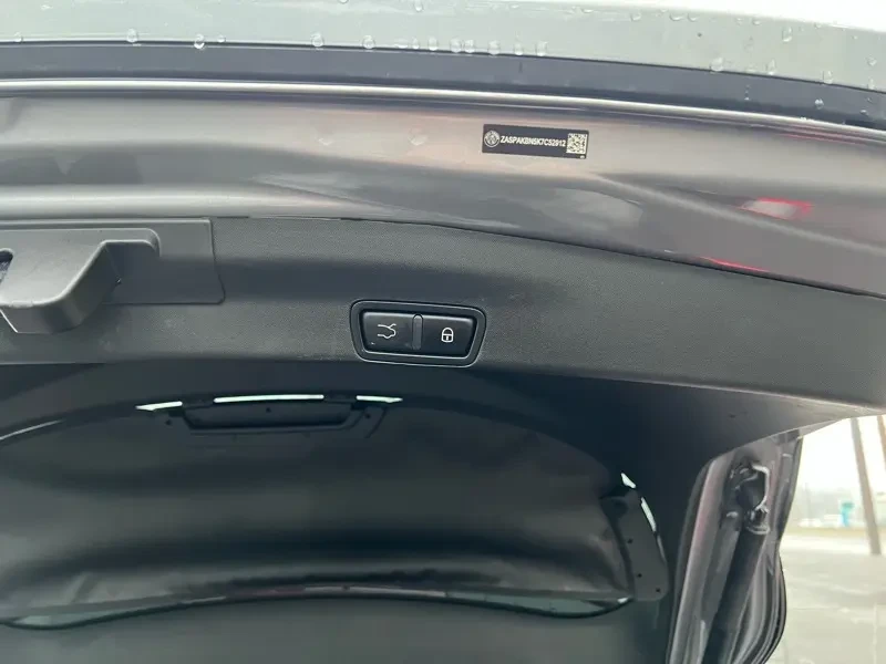 2019 Alfa Romeo Stelvio - Image 8 of 20