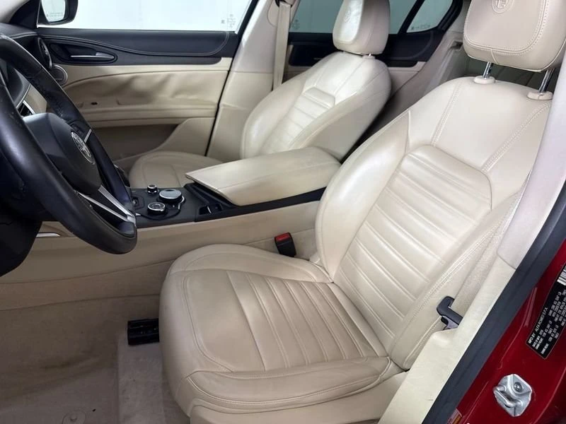 2019 Alfa Romeo Stelvio - Image 11 of 20