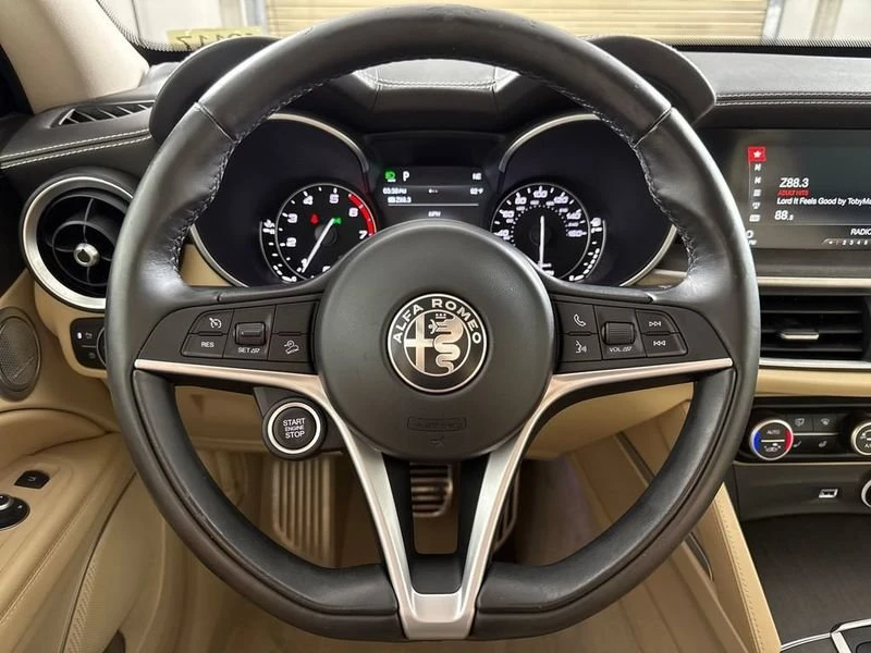 2019 Alfa Romeo Stelvio - Image 14 of 20