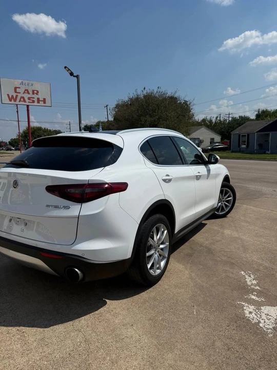 2019 Alfa Romeo Stelvio - Image 5 of 11