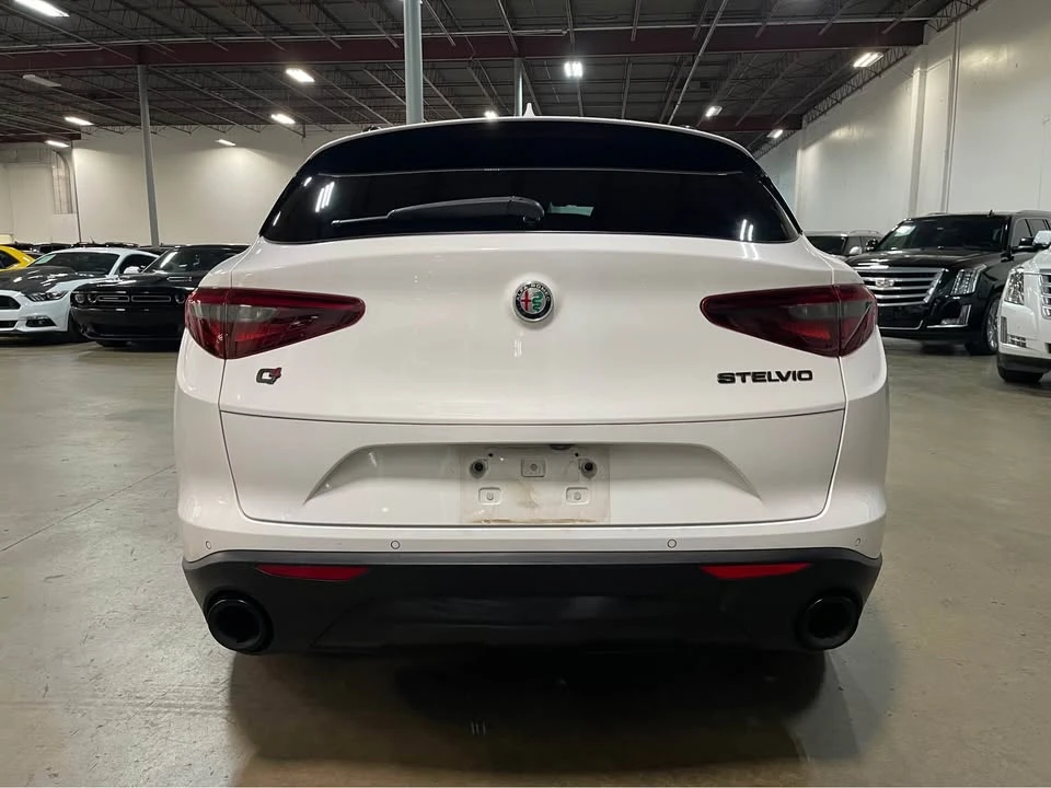 2019 Alfa Romeo Stelvio - Image 5 of 12