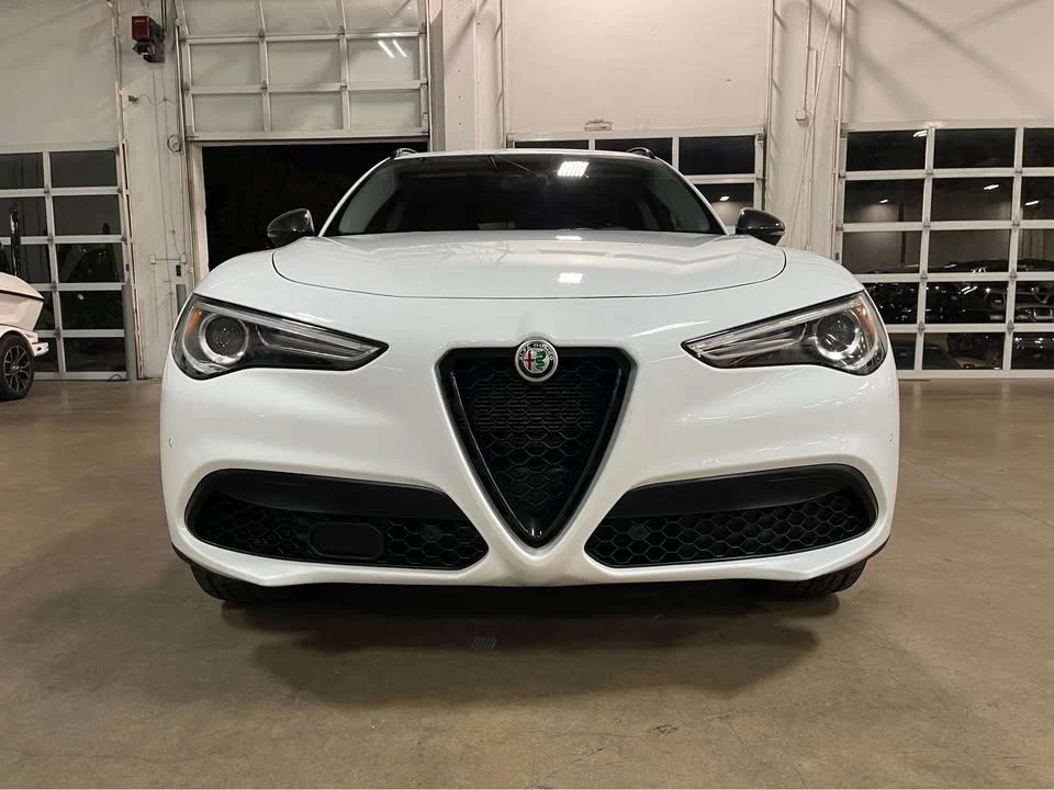 2019 Alfa Romeo Stelvio - Image 2 of 12