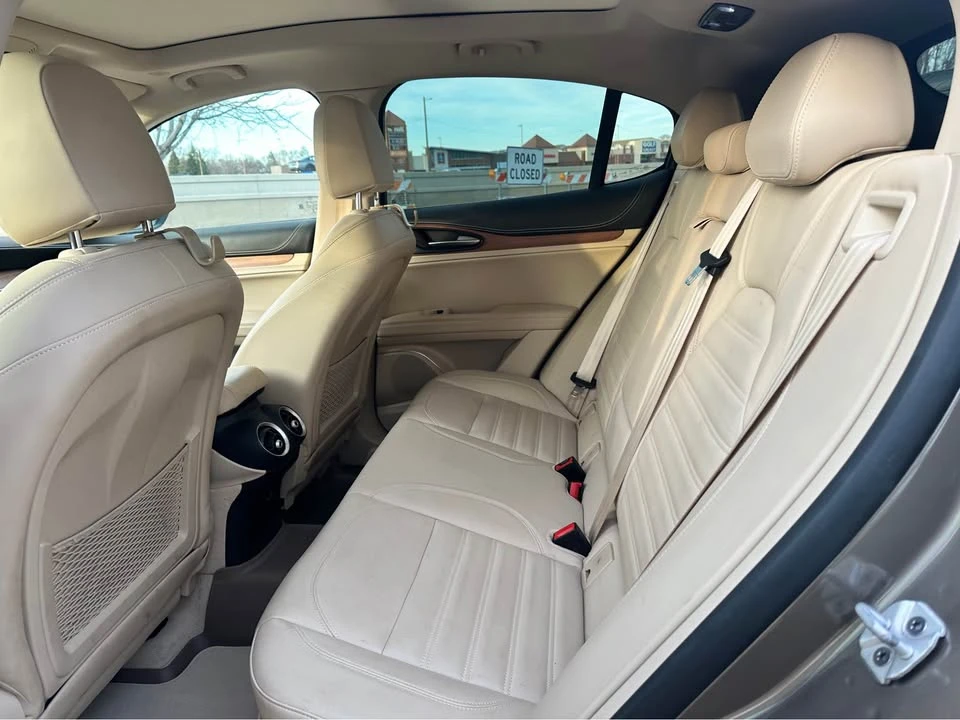 2019 Alfa Romeo Stelvio - Image 4 of 10