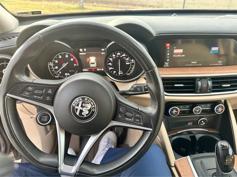 2019 Alfa Romeo Stelvio - Image 9 of 10