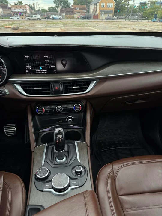 2019 Alfa Romeo Stelvio - Image 8 of 15