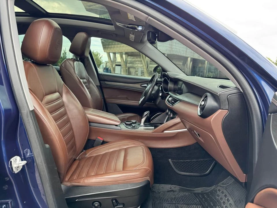 2019 Alfa Romeo Stelvio - Image 12 of 15