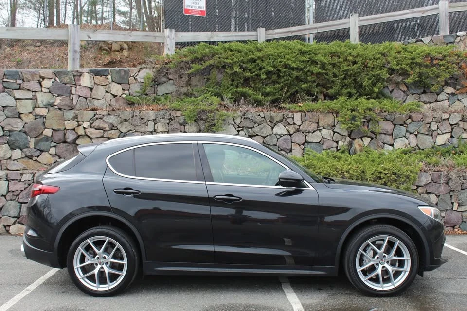2019 Alfa Romeo Stelvio - Image 3 of 17