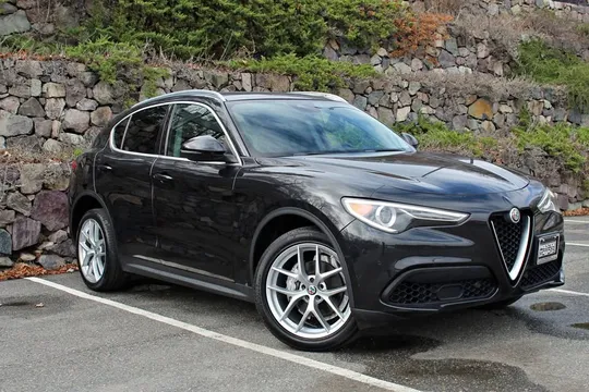 2019 Alfa Romeo Stelvio Ti Lusso Sport Utility 4D
