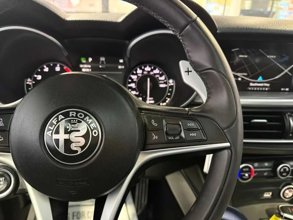 2019 Alfa Romeo Stelvio - Image 12 of 20