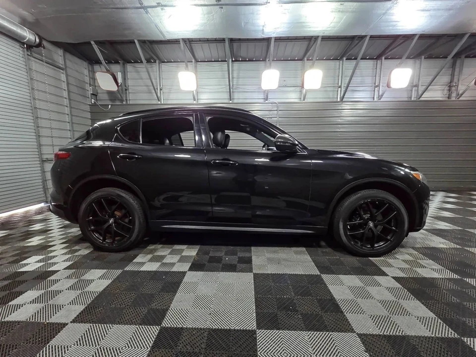 2019 Alfa Romeo Stelvio - Image 9 of 12