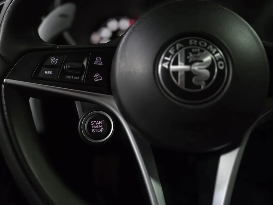 2019 Alfa Romeo Stelvio - Image 20 of 21