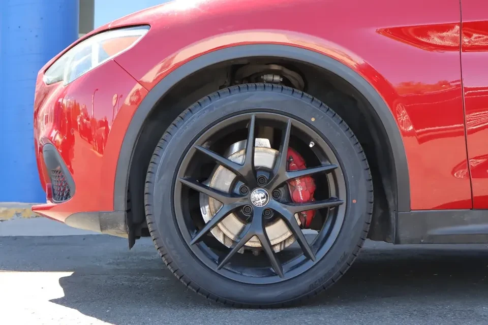 2019 Alfa Romeo Stelvio - Image 10 of 20