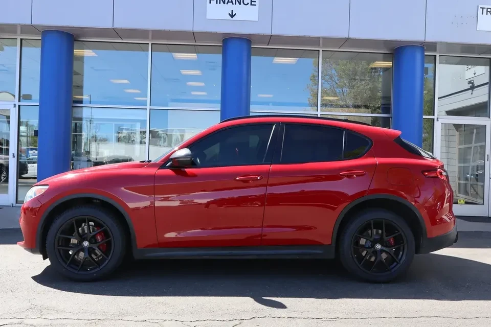 2019 Alfa Romeo Stelvio - Image 2 of 20