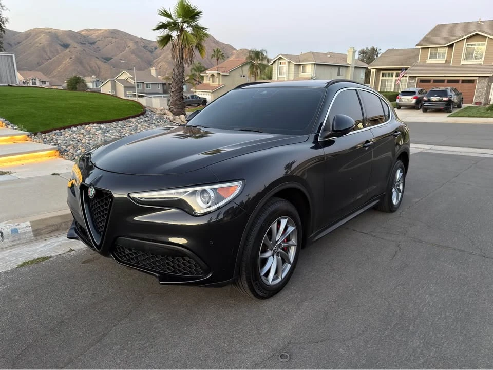 2019 Alfa Romeo Stelvio - Image 2 of 8