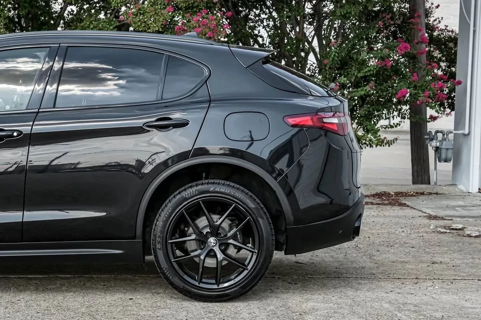 2019 Alfa Romeo Stelvio - Image 9 of 12