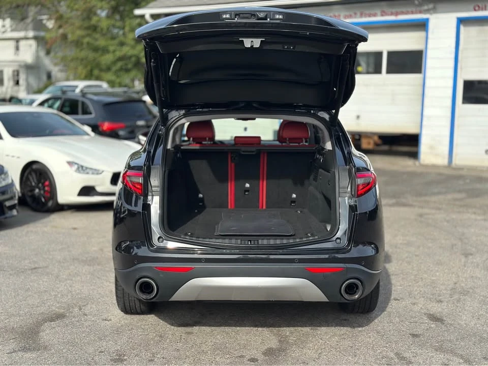 2019 Alfa Romeo Stelvio - Image 9 of 15