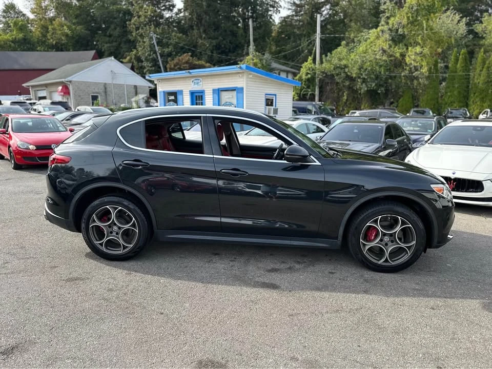2019 Alfa Romeo Stelvio - Image 13 of 15