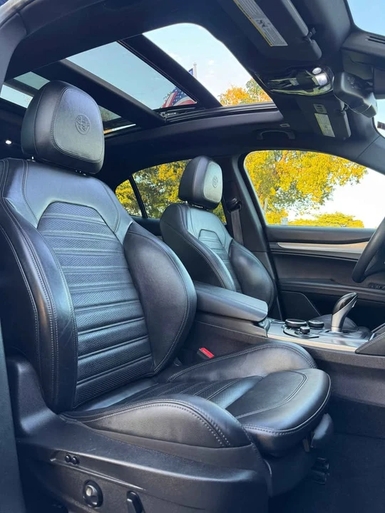 2019 Alfa Romeo Stelvio - Image 14 of 18