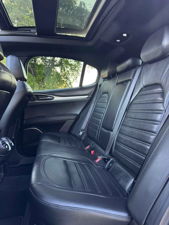 2019 Alfa Romeo Stelvio - Image 13 of 18