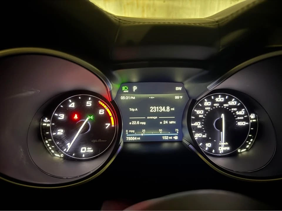 2019 Alfa Romeo Stelvio - Image 18 of 19