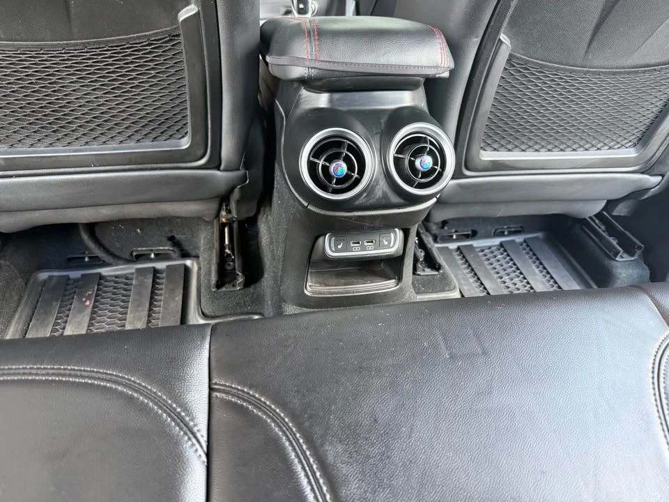 2019 Alfa Romeo Stelvio - Image 15 of 19