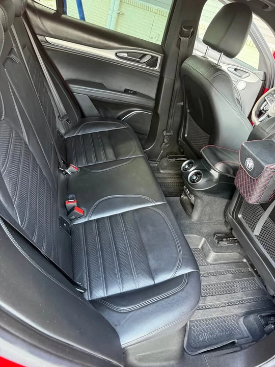2019 Alfa Romeo Stelvio - Image 12 of 19