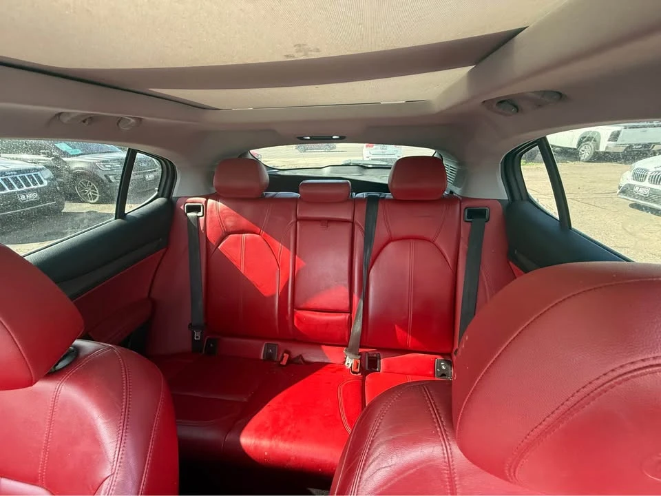 2019 Alfa Romeo Stelvio - Image 18 of 20