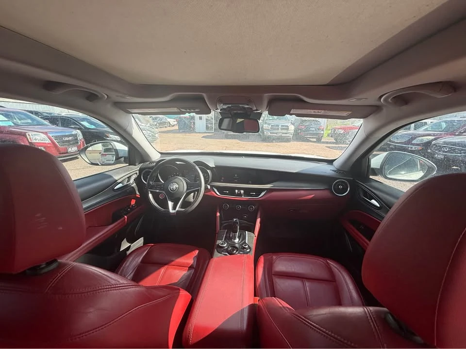 2019 Alfa Romeo Stelvio - Image 11 of 20