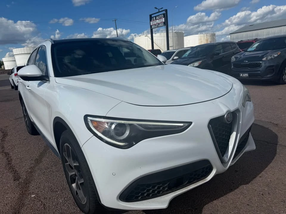 2019 Alfa Romeo Stelvio - Image 2 of 20