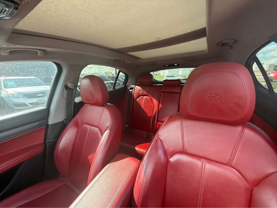 2019 Alfa Romeo Stelvio - Image 17 of 20