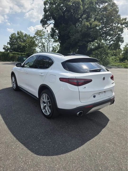 2019 Alfa Romeo Stelvio - Image 2 of 11
