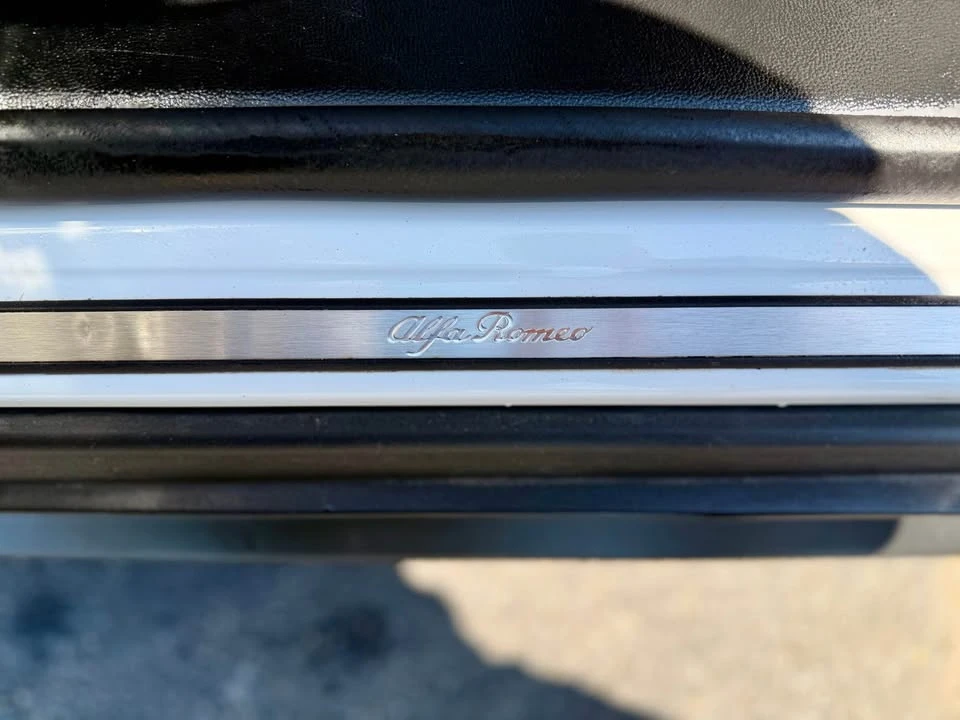 2019 Alfa Romeo Stelvio - Image 11 of 12