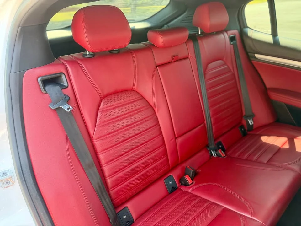 2019 Alfa Romeo Stelvio - Image 8 of 12