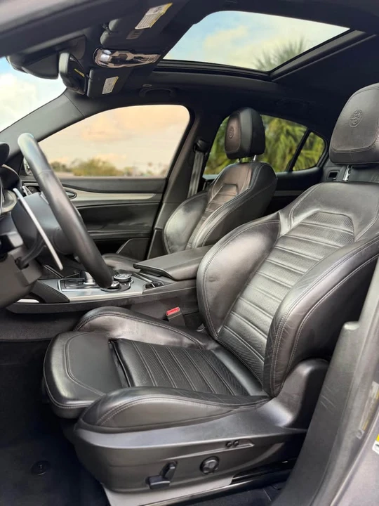 2019 Alfa Romeo Stelvio - Image 9 of 20
