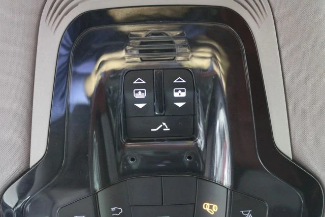 2019 Alfa Romeo Stelvio - Image 25 of 31