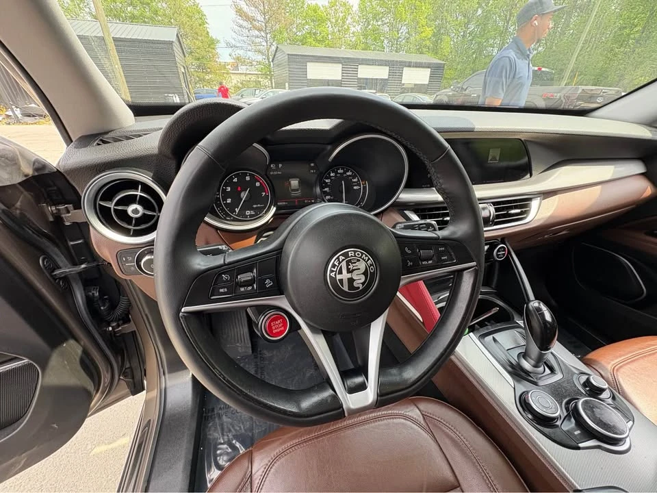 2019 Alfa Romeo Stelvio - Image 8 of 8